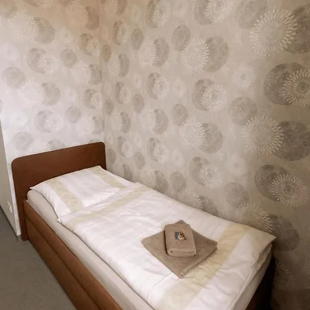 Couette-café Ratsstuben 3*