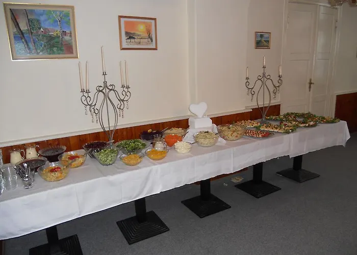 Ratsstuben Bed & Breakfast 3*